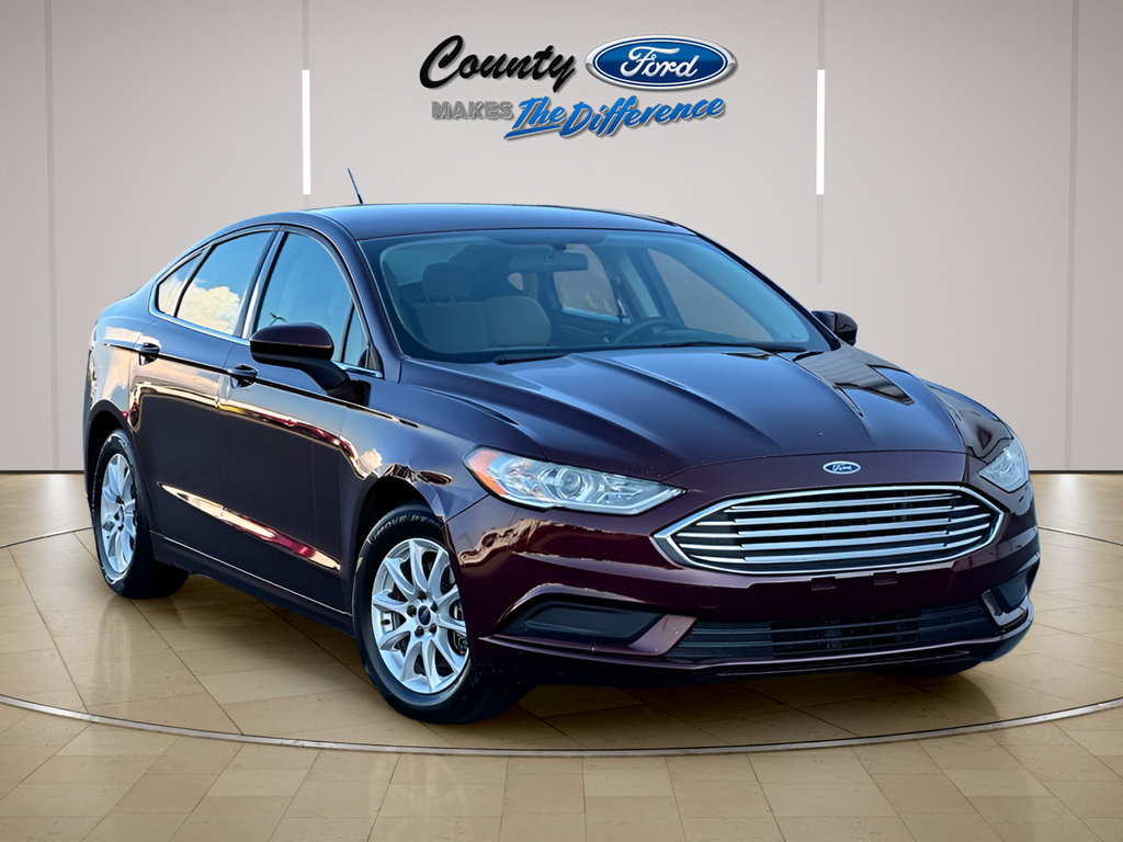 Used 2017 Ford Fusion S FWD image 1