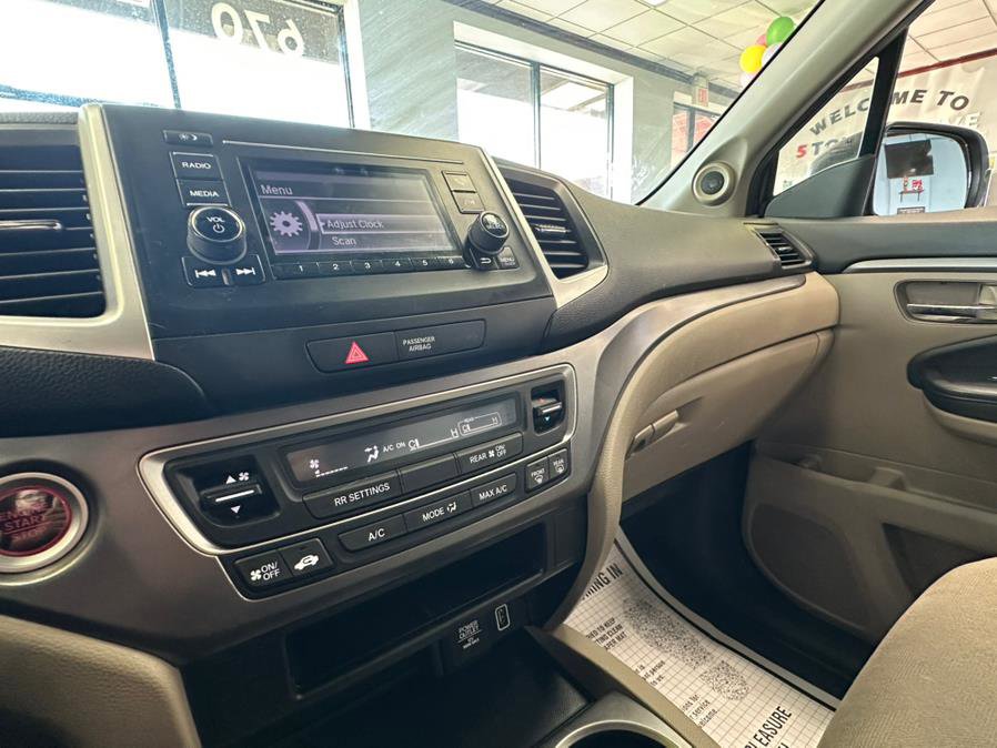 Used 2019 Honda Pilot LX image 53