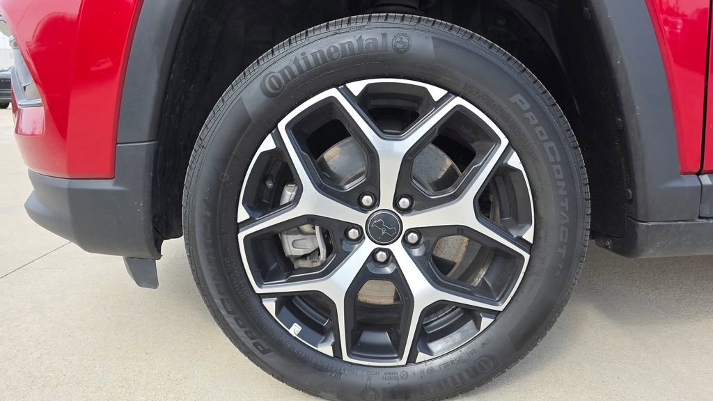 Used 2025 Jeep Compass Limited AWD/4WD image 10