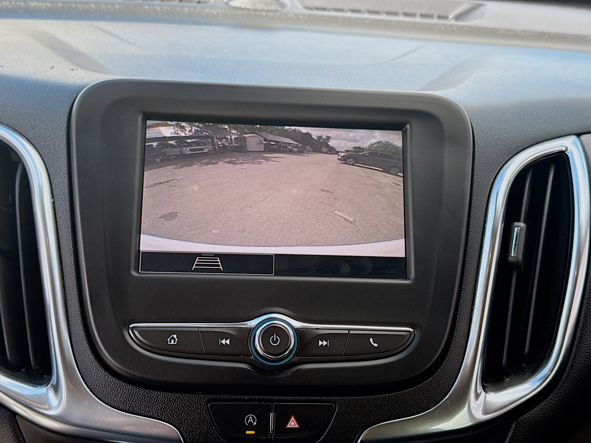 Used 2022 Chevrolet Equinox LT FWD image 13