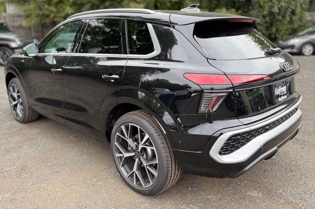New 2026 Audi Q3 quattro 2.0T AWD/4WD image 6