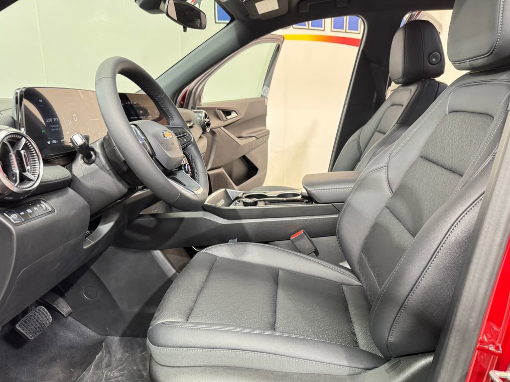 New 2026 Chevrolet Equinox LT w/ Convenience Package II image 8