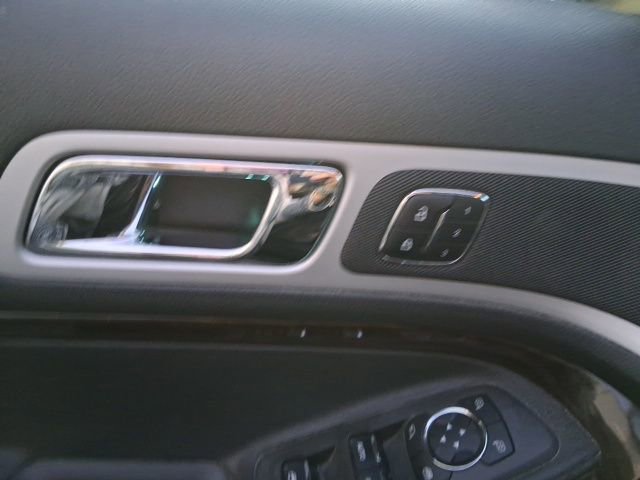 Used 2015 Ford Explorer Limited image 17