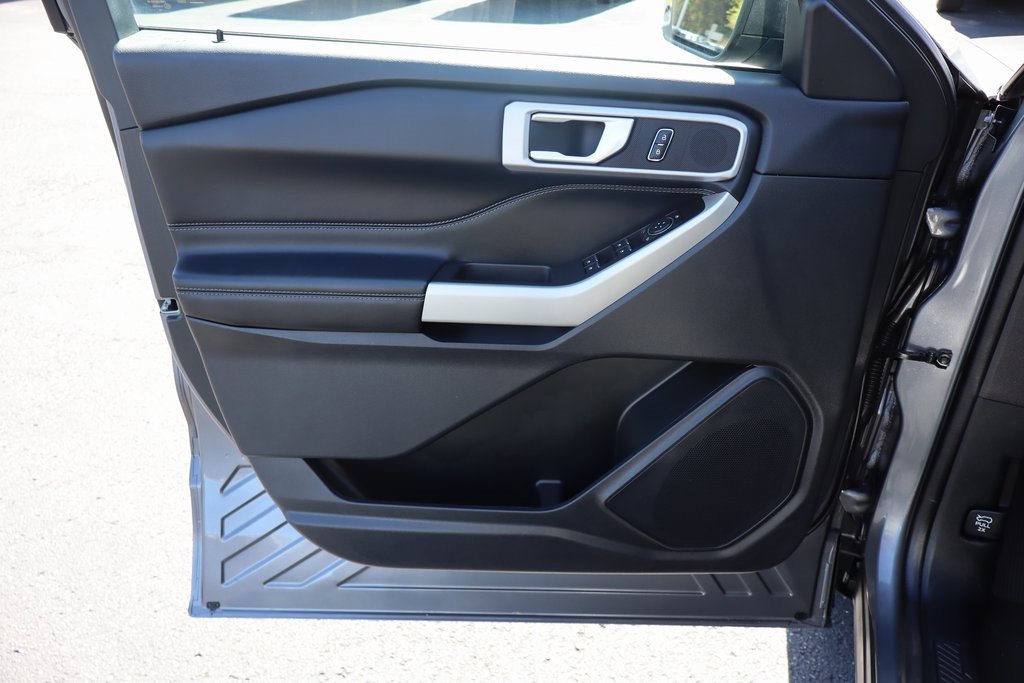 Used 2021 Ford Explorer XLT w/ Class III Trailer Tow Package image 25