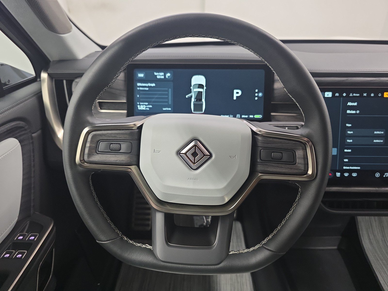 Used 2023 Rivian R1T Adventure AWD/4WD image 26