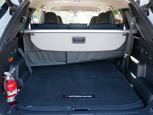 Used 2023 Mitsubishi Outlander SE AWD/4WD image 10