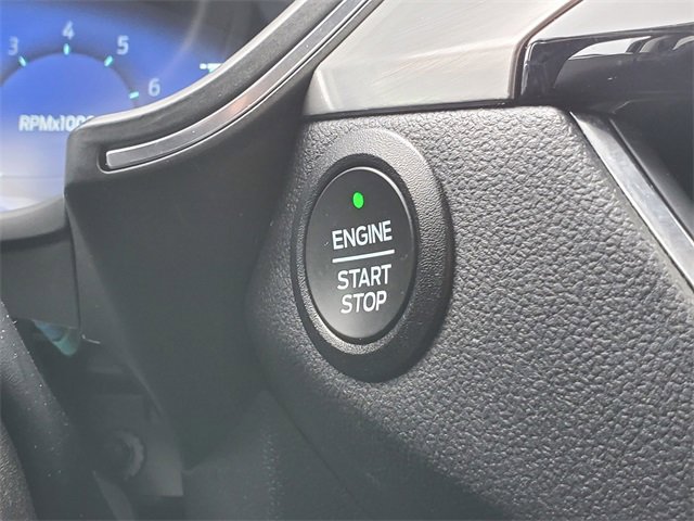 Used 2022 Ford Escape Titanium image 25