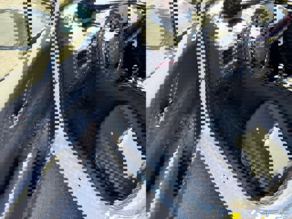 New 2026 Toyota Prius XSE Premium image 19