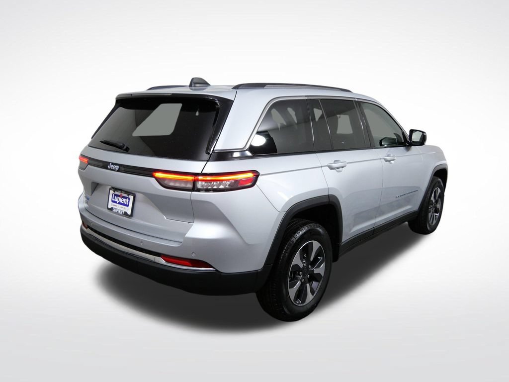 Used 2022 Jeep Grand Cherokee Limited 4xe AWD/4WD image 3