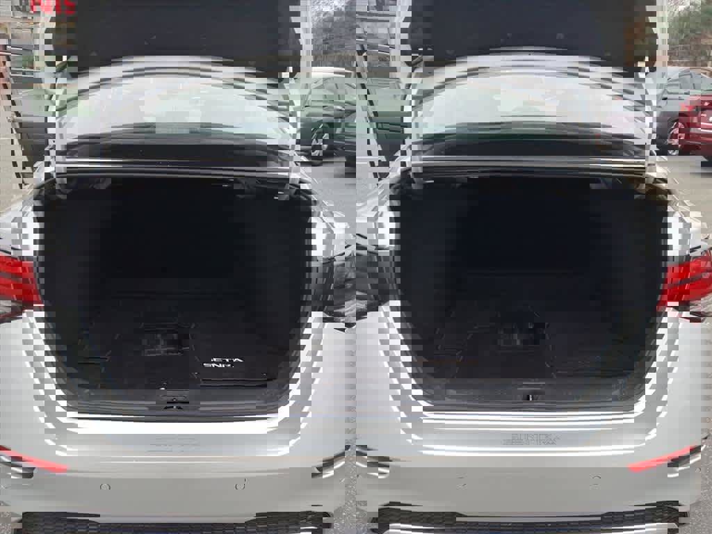 Certified 2020 Nissan Sentra S image 16