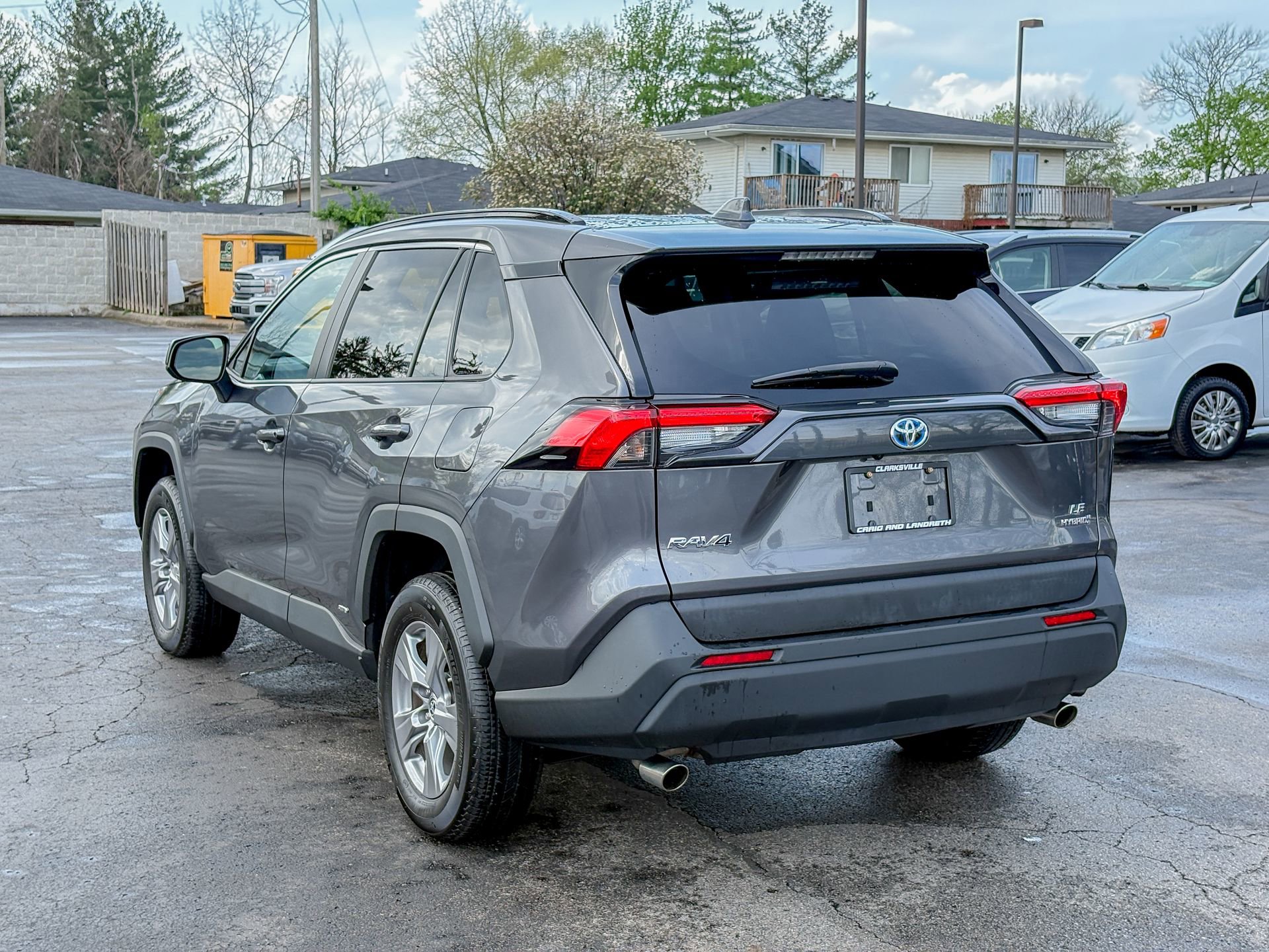 Used 2022 Toyota RAV4 LE AWD/4WD image 12