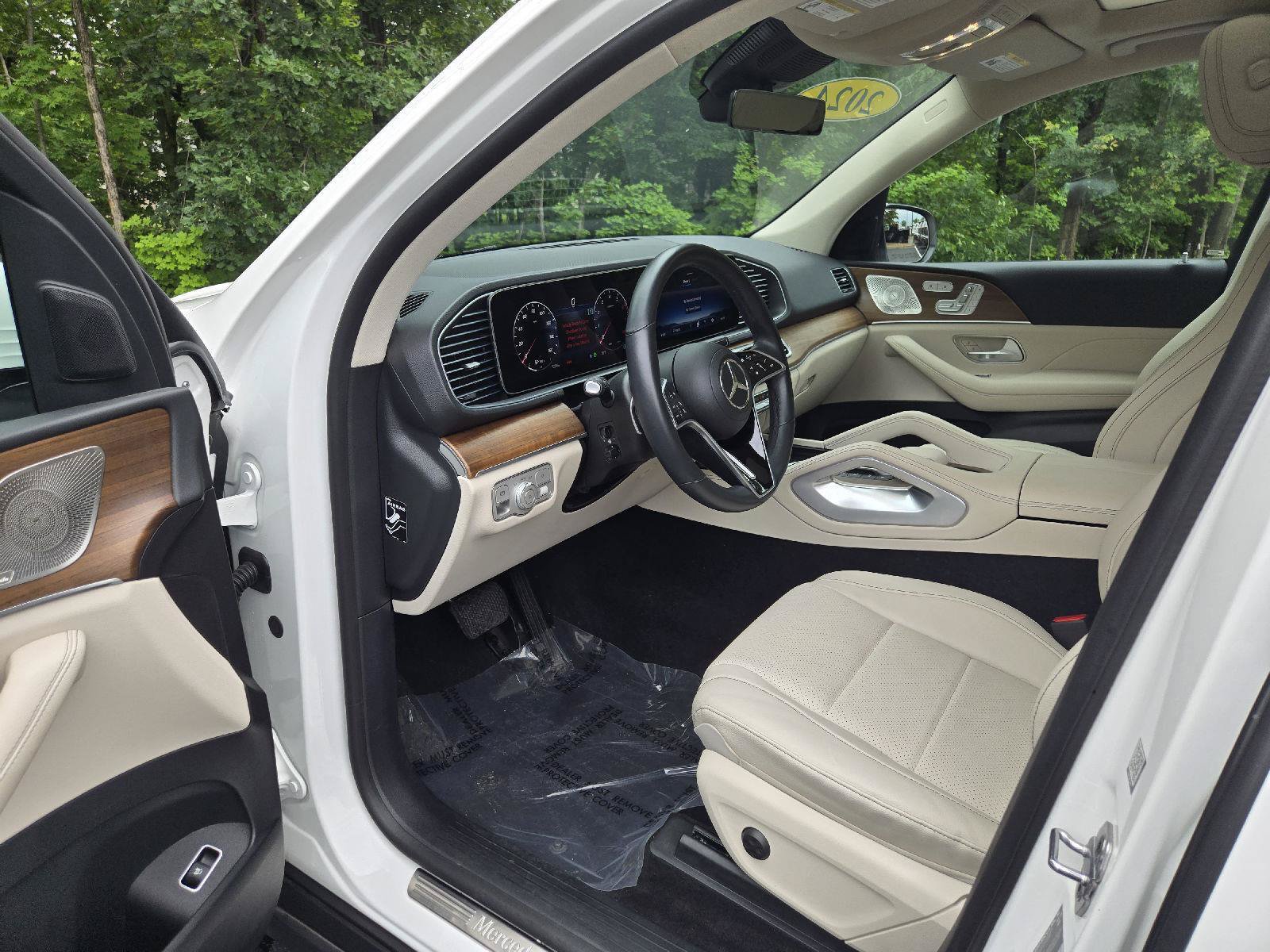 Used 2024 Mercedes-Benz GLE 450 4MATIC image 12