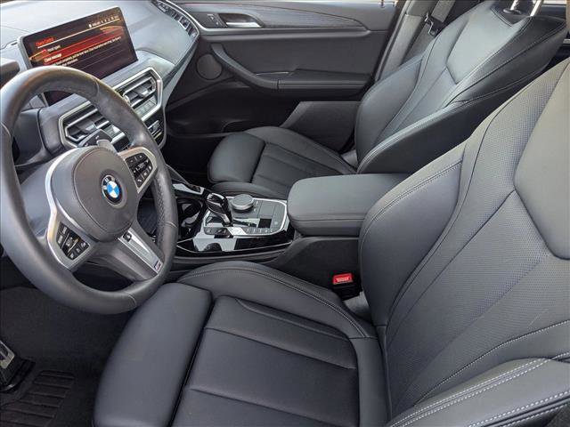 Used 2025 BMW X4 xDrive30i w/ Premium Package image 16