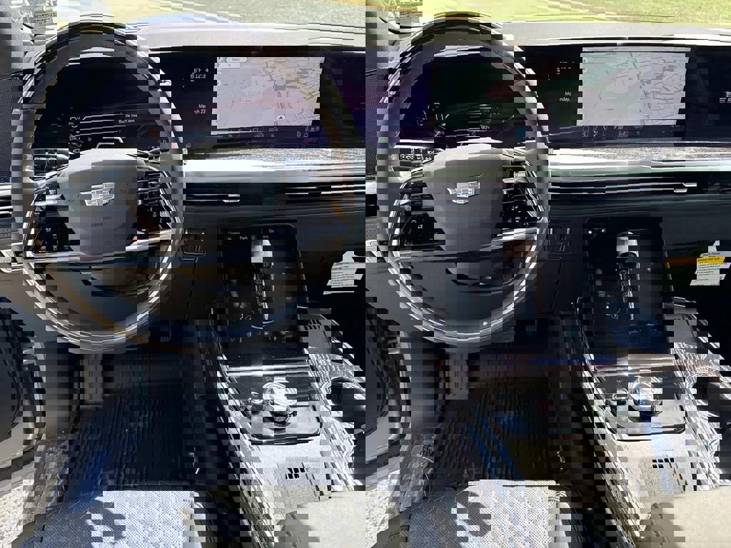 New 2026 Cadillac Escalade IQL Luxury w/ LPO, Floor Liner Package image 10