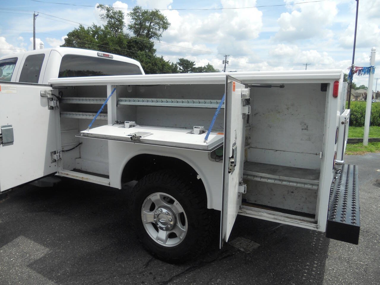 Used 2009 Ford F350 XLT AWD/4WD image 30