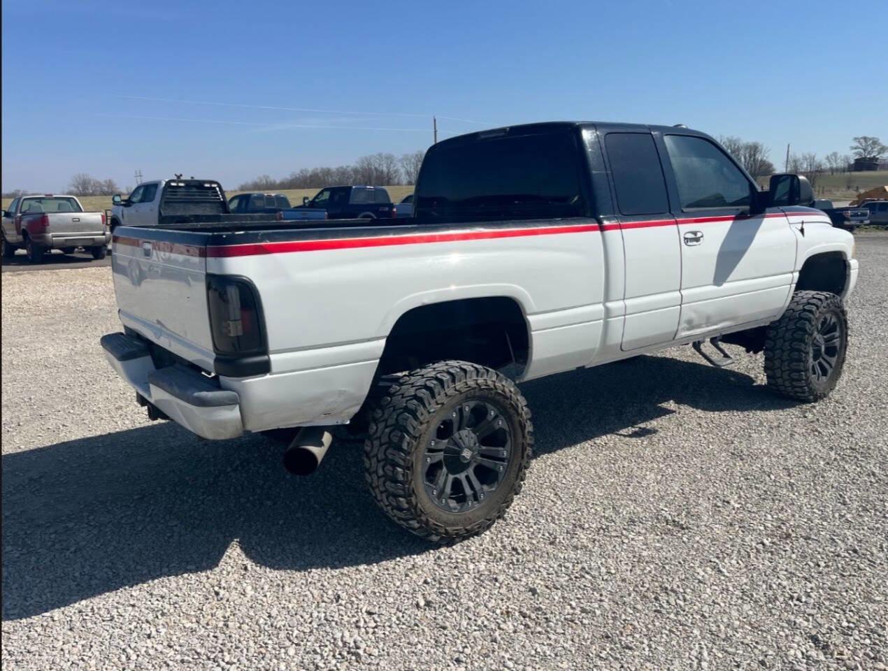 Used 2002 Dodge Ram 2500 Truck SLT image 3