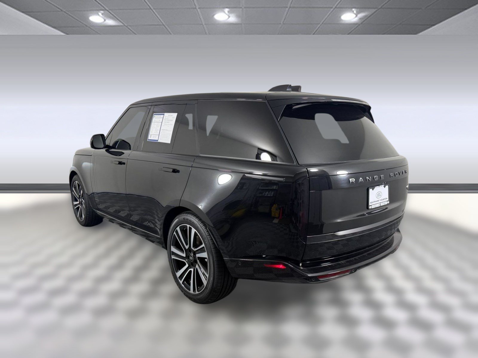 Used 2023 Land Rover Range Rover SE AWD/4WD image 3