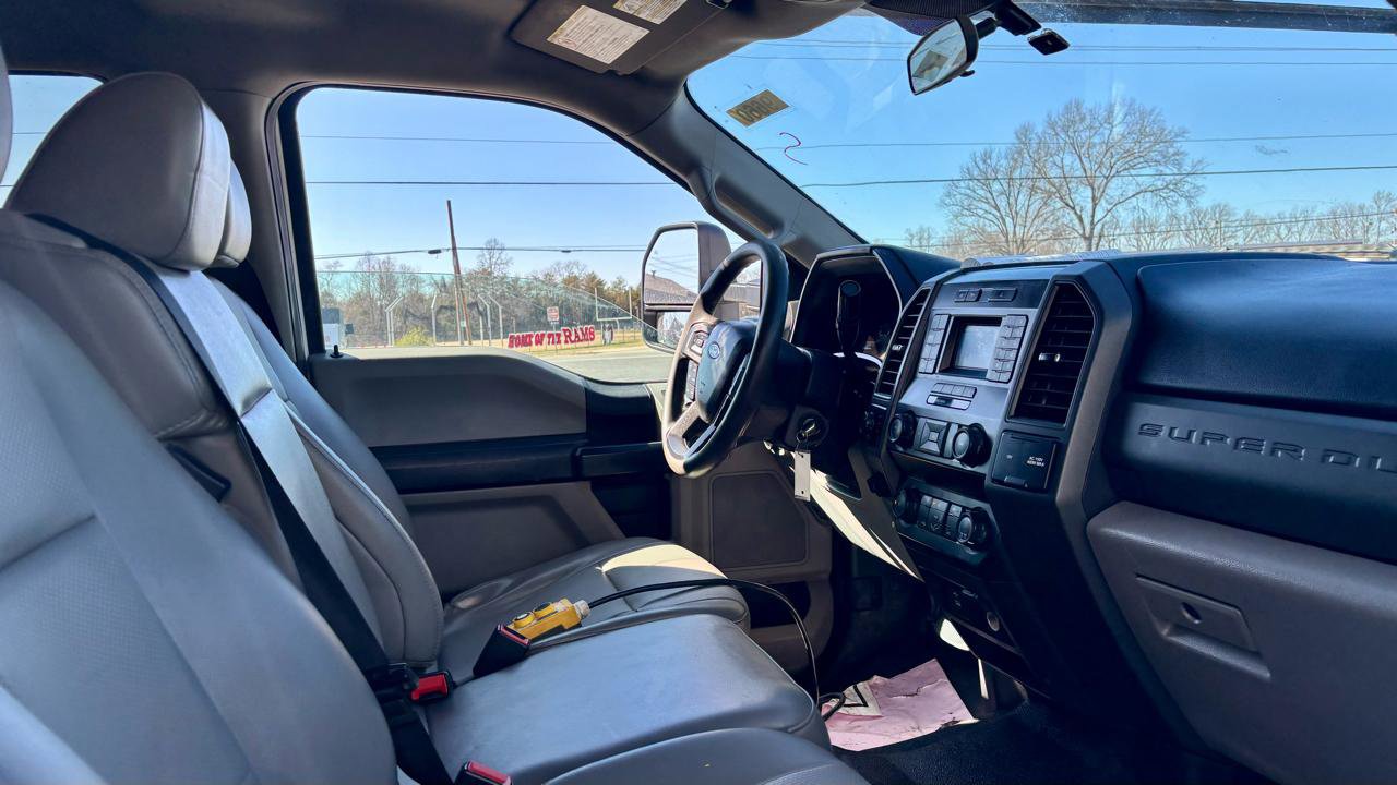 Used 2020 Ford F550 4x4 Crew Cab Super Duty image 13