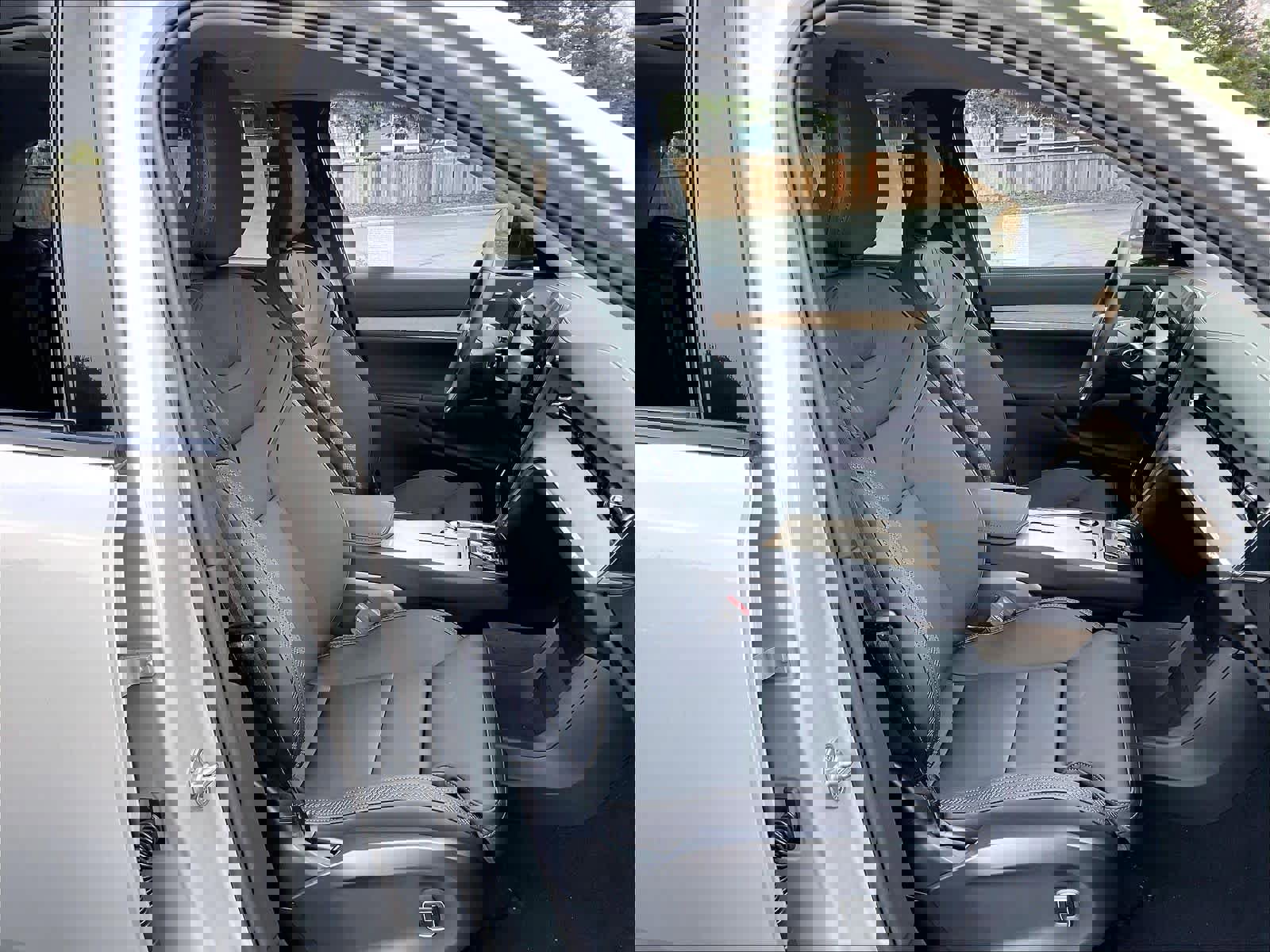 New 2025 Volvo EX90 Plus w/ Protection Package Premier image 32