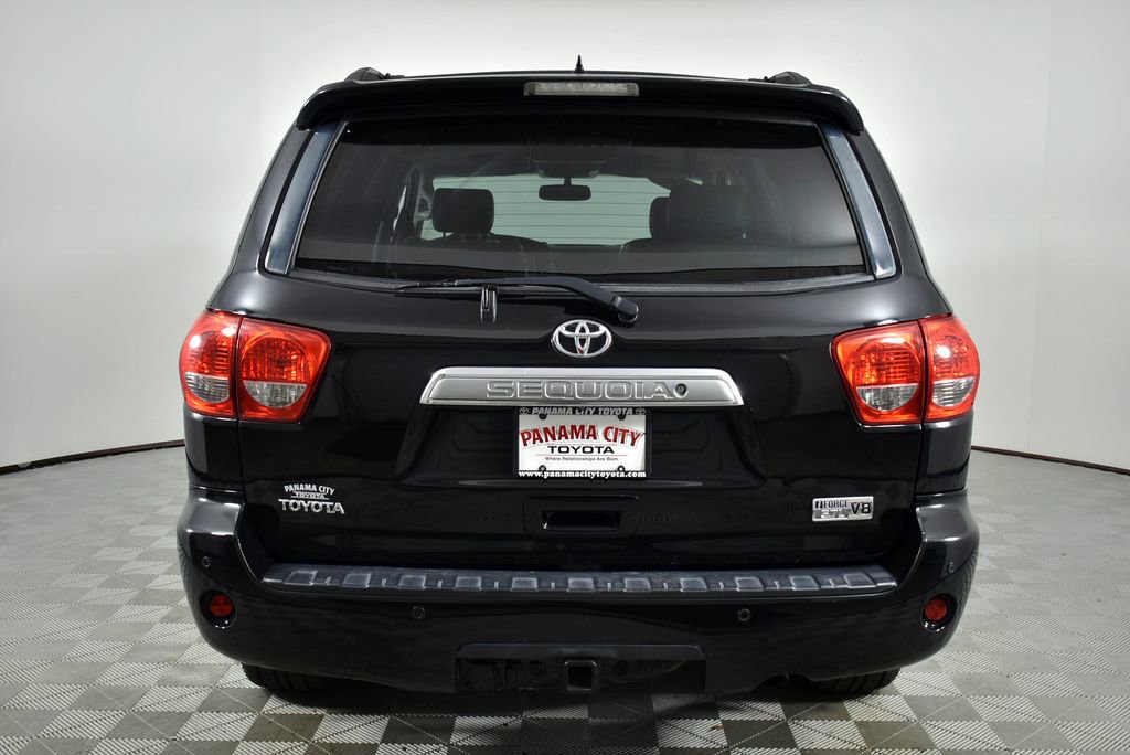 Used 2010 Toyota Sequoia Platinum image 6