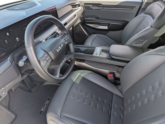 Used 2025 Kia EV9 Wind image 21