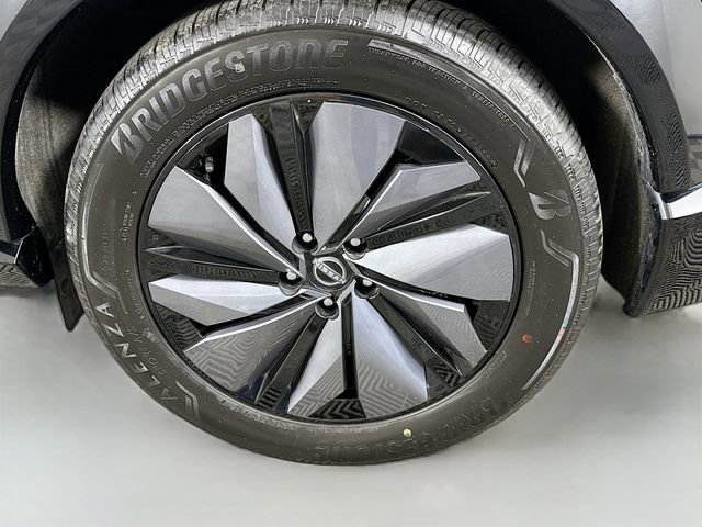 Used 2023 Nissan Ariya FWD image 29