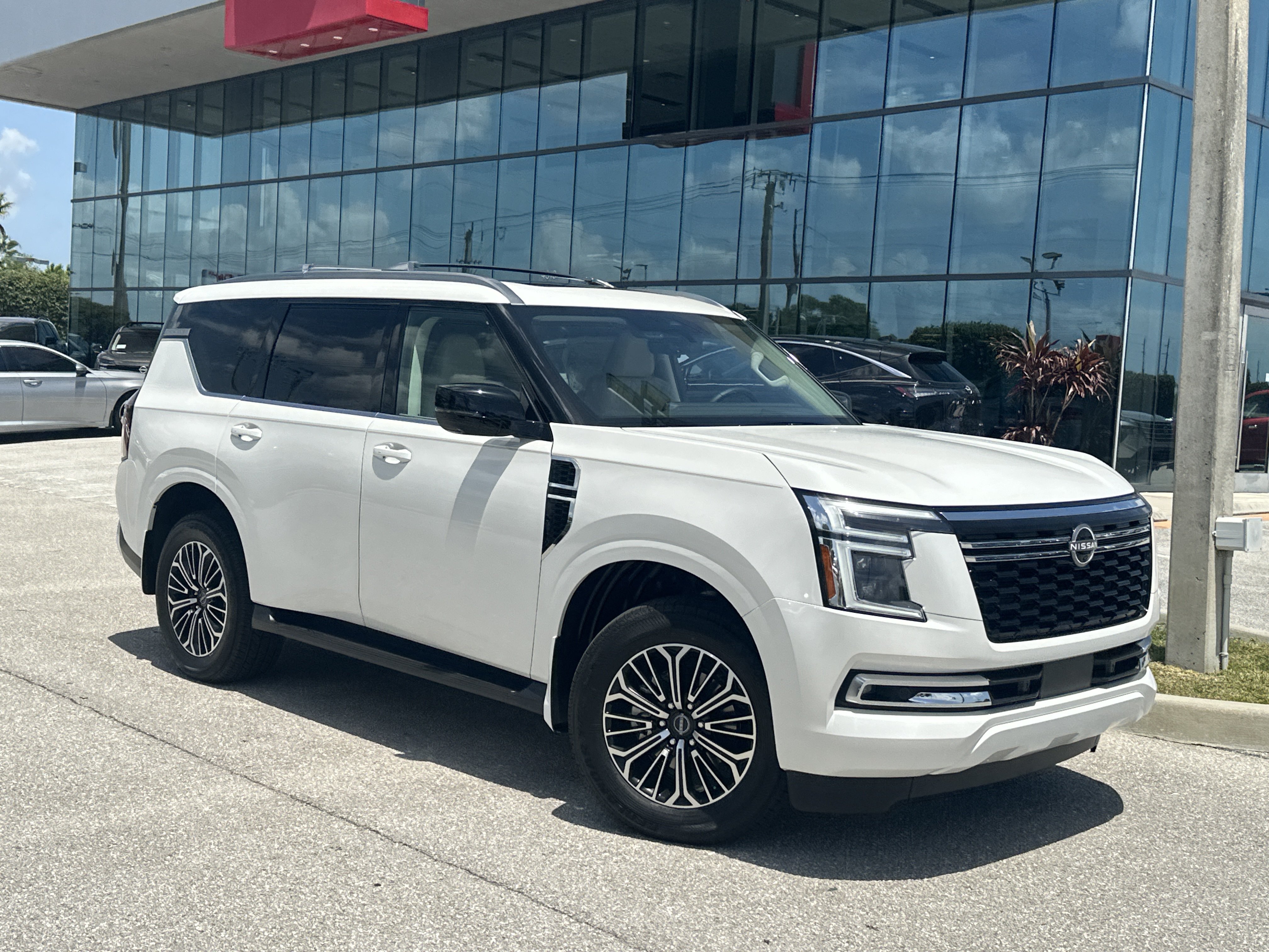 New 2026 Nissan Armada Platinum AWD/4WD image 2