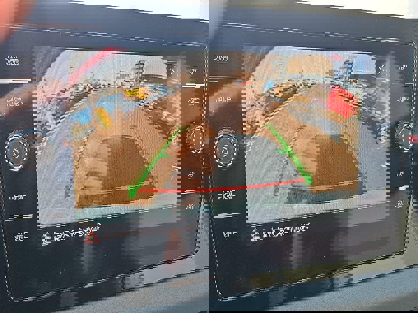 Used 2025 Volkswagen Jetta SE image 17