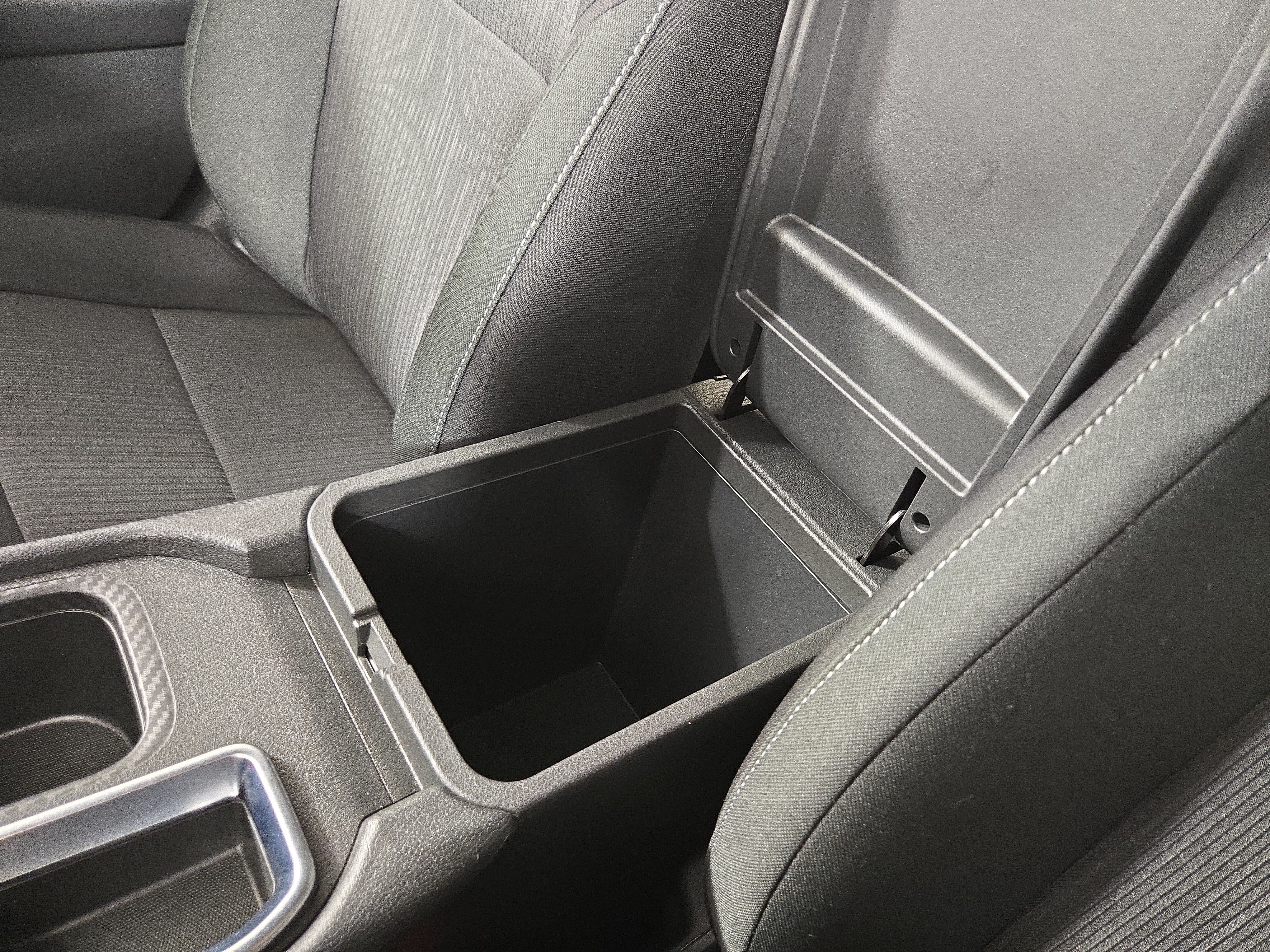 Used 2025 Nissan Sentra SV FWD image 26