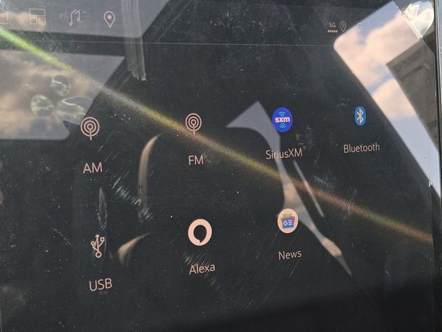 New 2025 GMC Yukon XL Denali w/ Sun & Power Step Package image 6