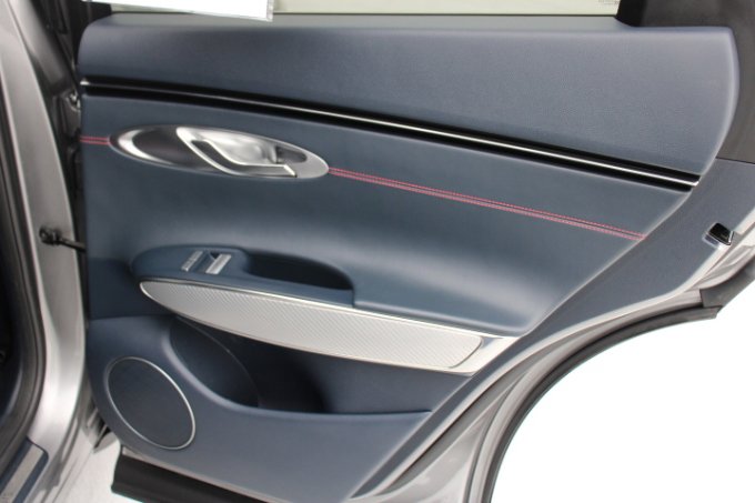 Used 2022 Genesis GV70 3.5T Sport image 17