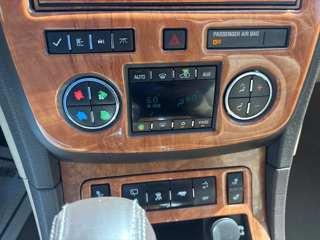 Used 2008 Buick Enclave CXL w/ Entertainment Package #3 AWD/4WD image 36