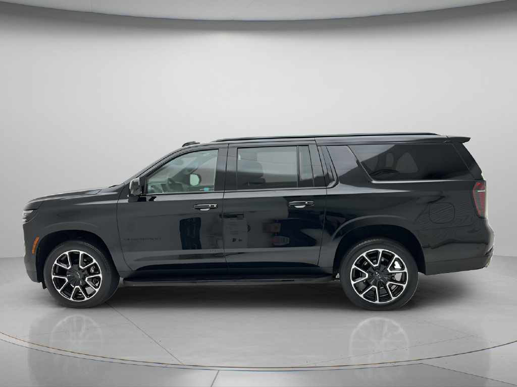 Used 2026 Chevrolet Suburban RST w/ Sun And Tow Package AWD/4WD image 8