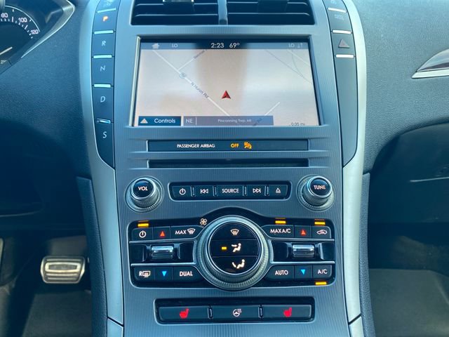 Used 2019 Lincoln MKZ Reserve w/ Reserve Plus Package image 24