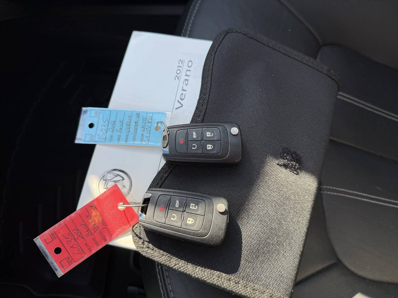 Used 2012 Buick Verano Leather FWD image 23