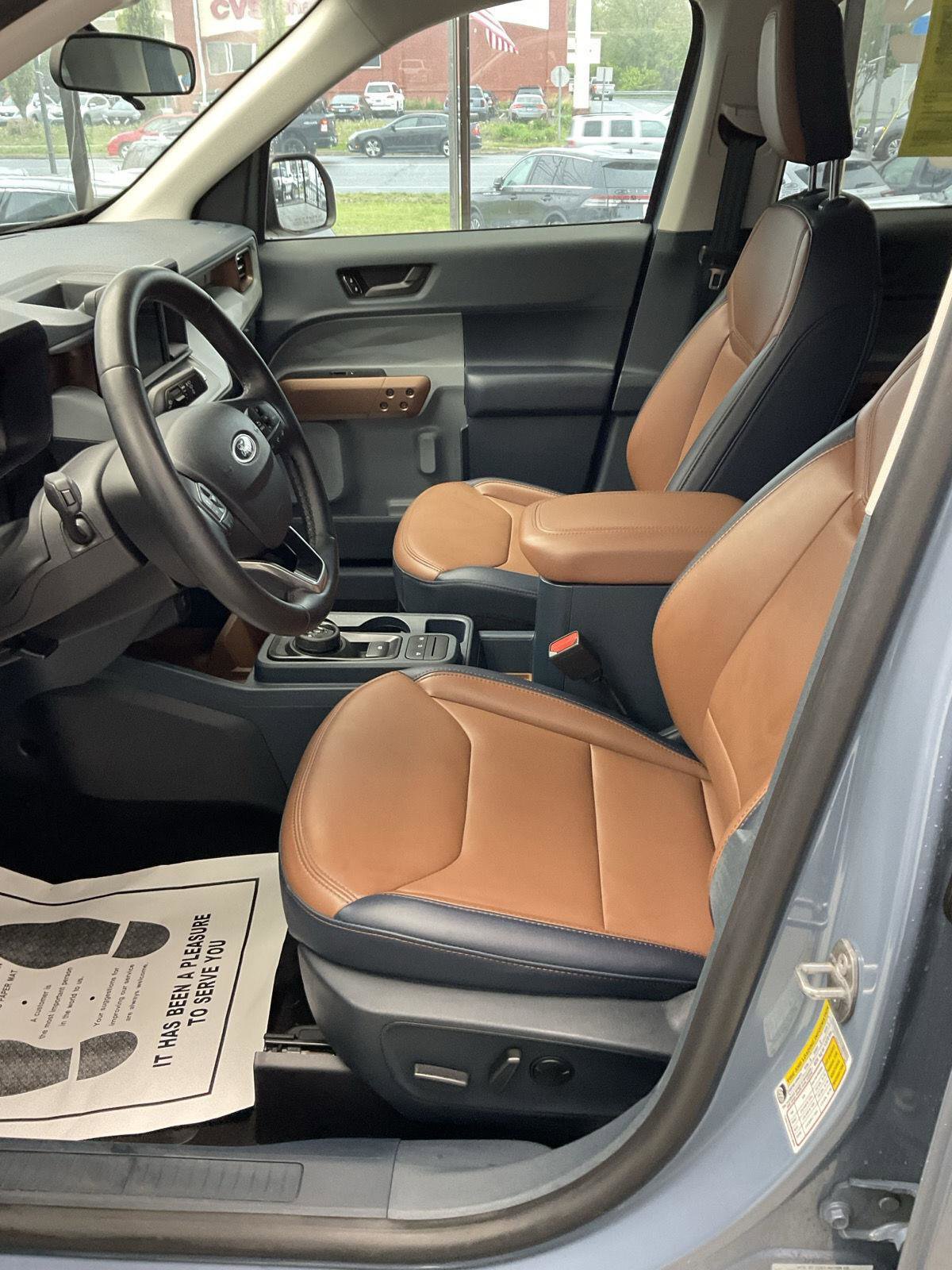 Used 2024 Ford Maverick Lariat FWD image 8