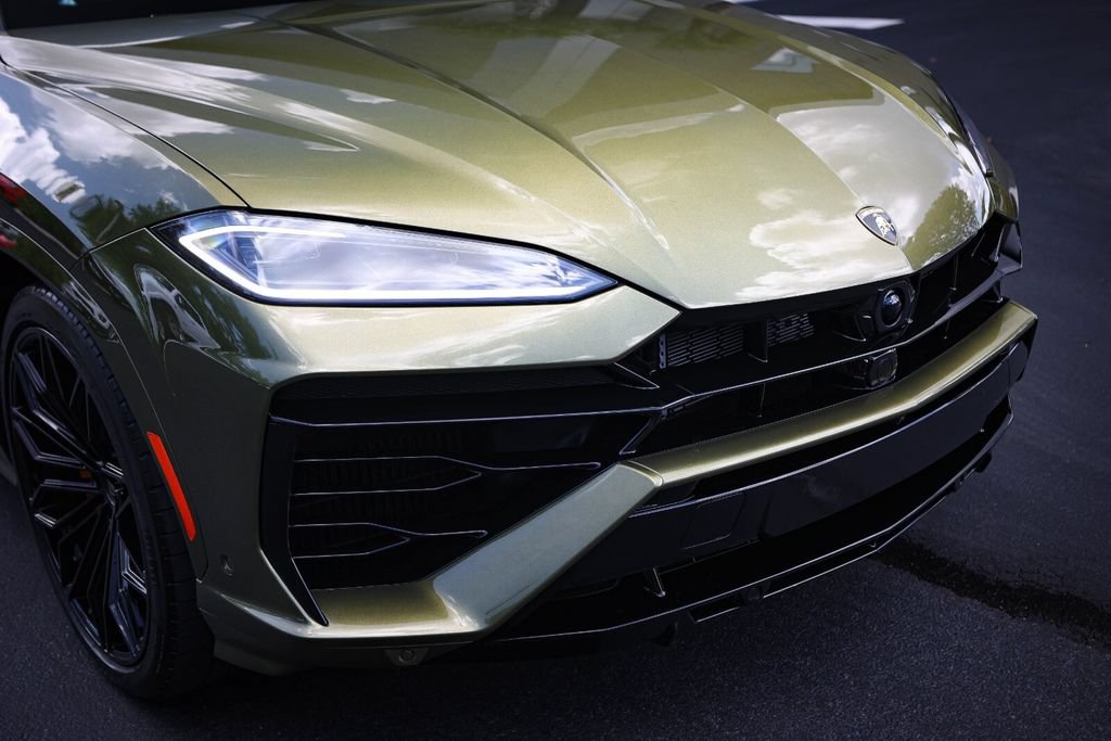 Used 2026 Lamborghini Urus SE AWD/4WD image 10