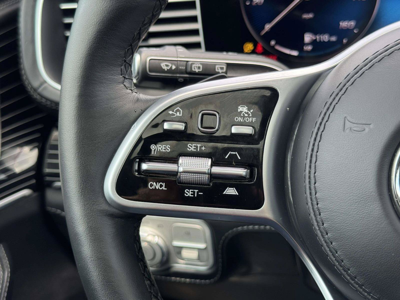 Used 2022 Mercedes-Benz Maybach GLS 600 4MATIC image 45