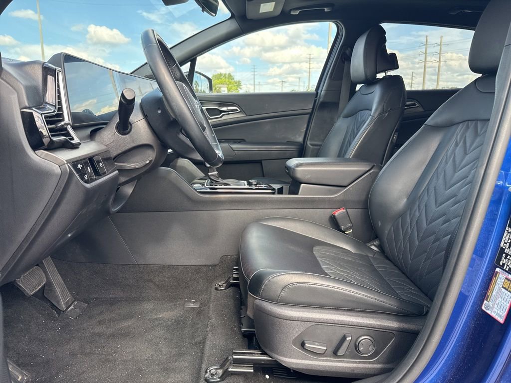 Used 2023 Kia Sportage X-Line w/ X-Line Premium Package AWD/4WD image 6