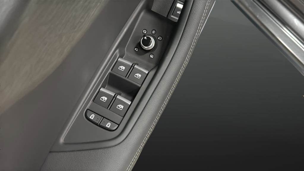 Used 2025 Audi A5 2.0T Premium Plus w/ Premium Plus image 3