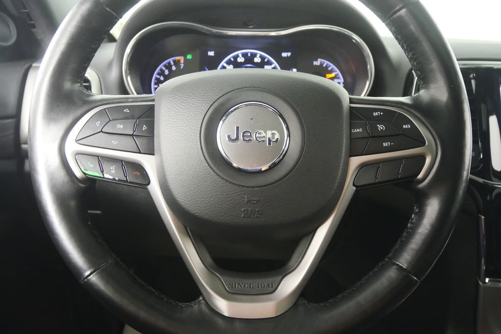 Used 2021 Jeep Grand Cherokee Laredo X AWD/4WD image 17