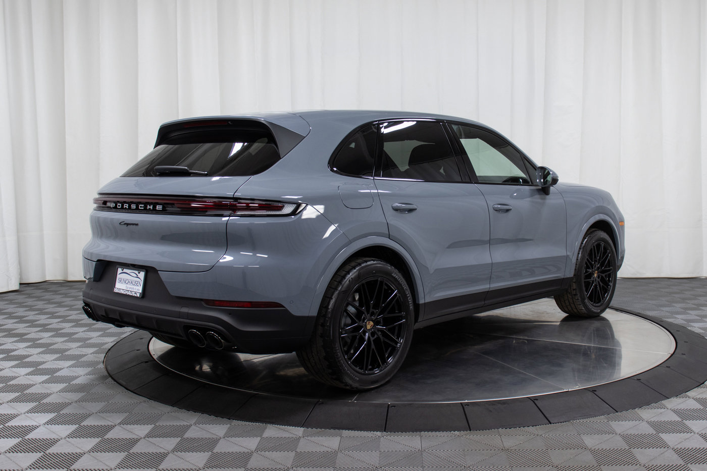 New 2025 Porsche Cayenne image 9