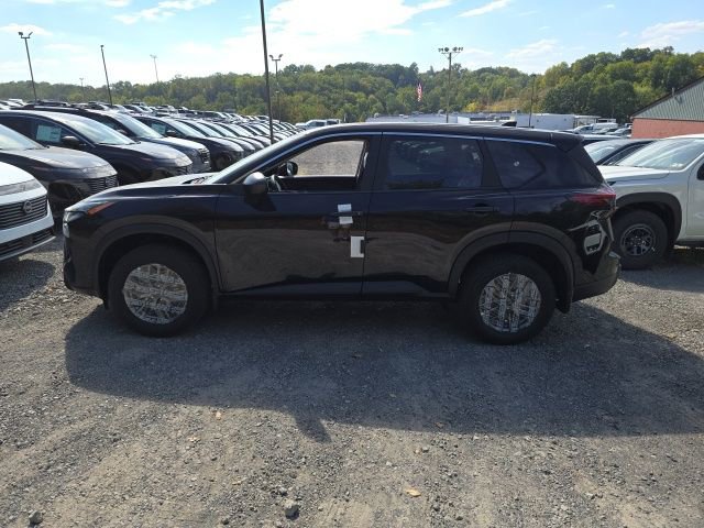 New 2026 Nissan Rogue S image 2