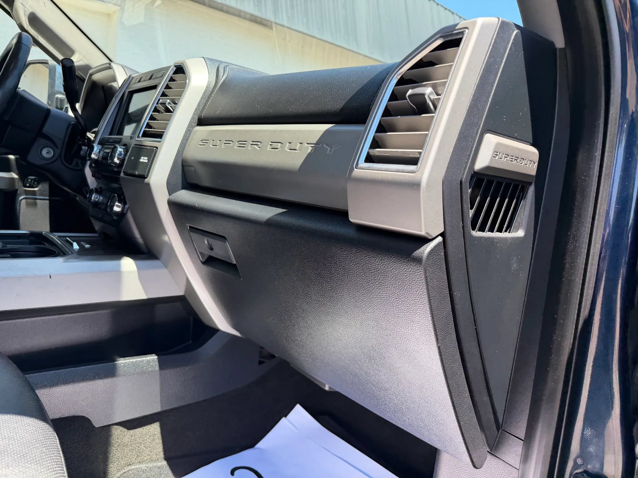 Used 2017 Ford F250 Lariat w/ Chrome Package AWD/4WD image 12