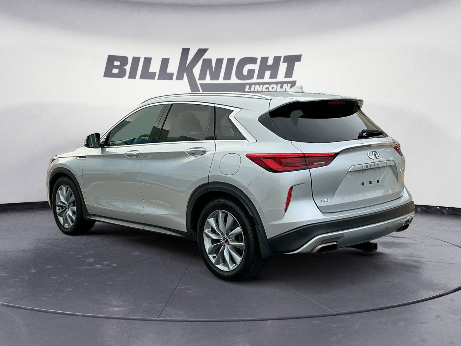 Used 2019 INFINITI QX50 Essential w/ Proactive Package AWD/4WD image 3