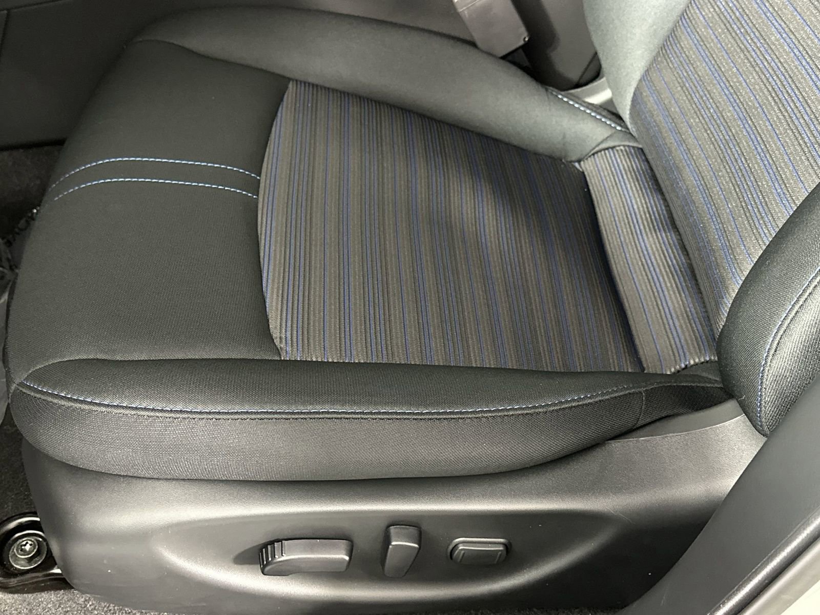 New 2025 Nissan Leaf SV Plus FWD image 12