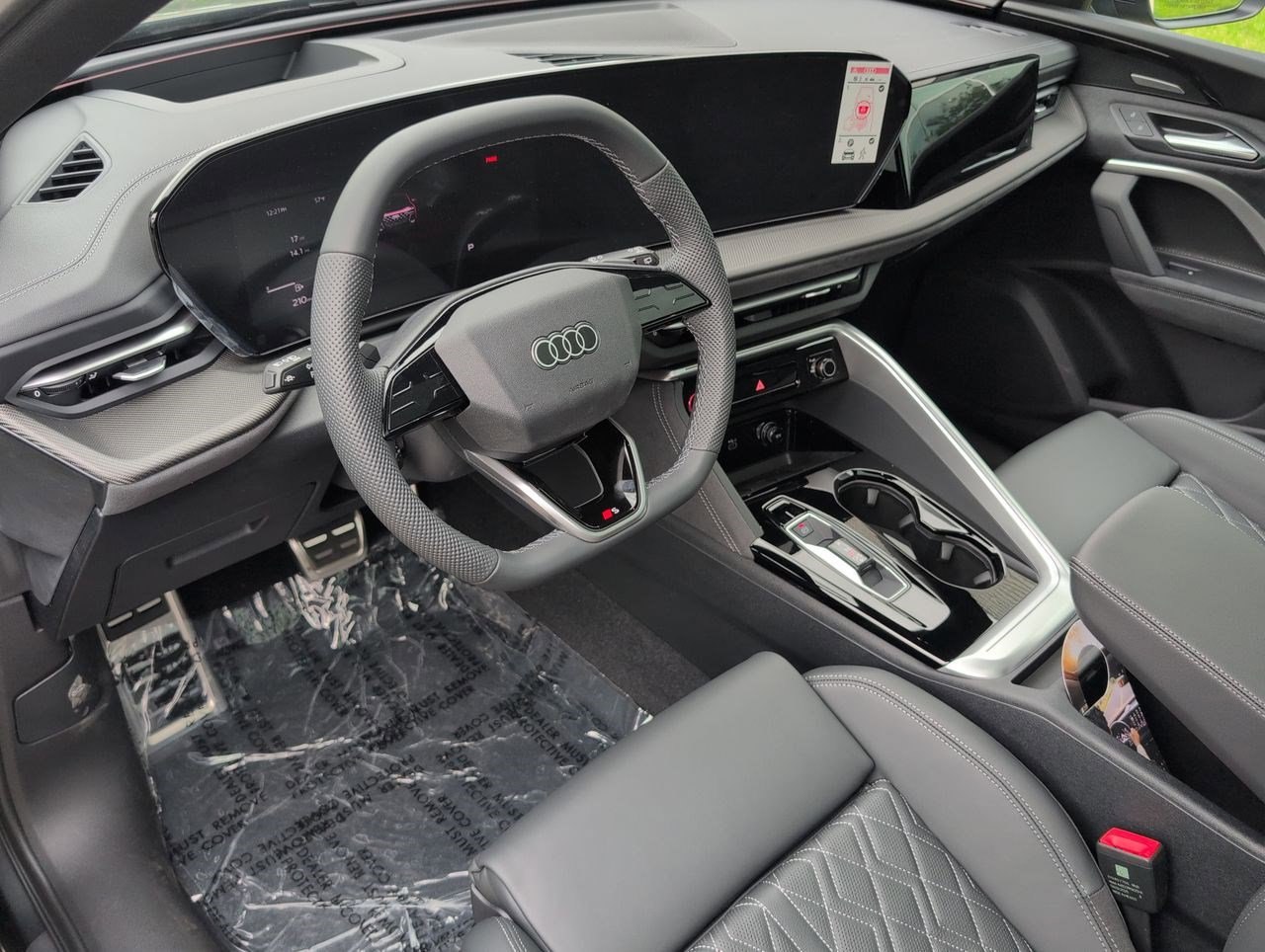 New 2025 Audi SQ5 Premium Plus image 2