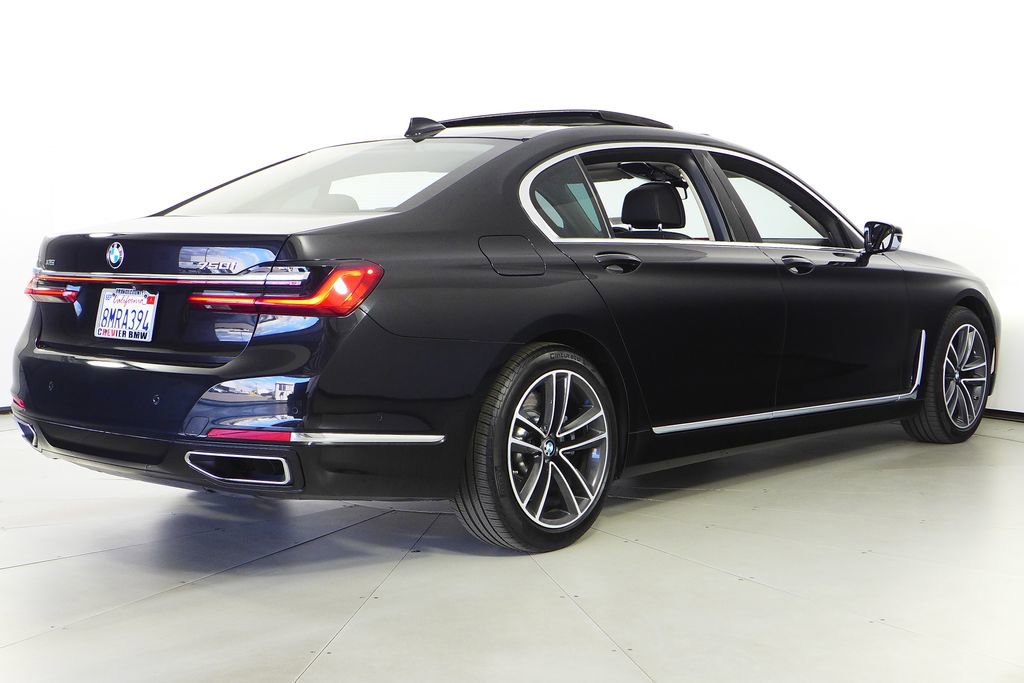 Used 2020 BMW 750i xDrive AWD/4WD image 7