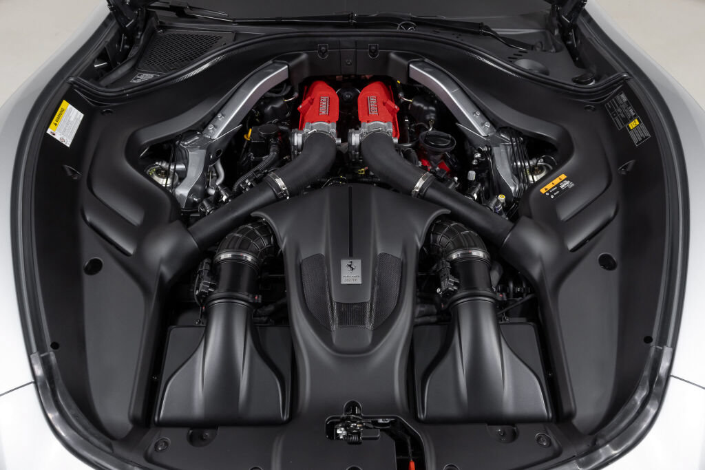 Used 2024 Ferrari Roma RWD image 23