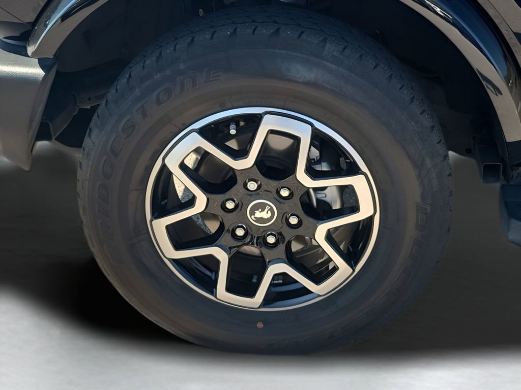 Used 2022 Ford Bronco Outer Banks image 13